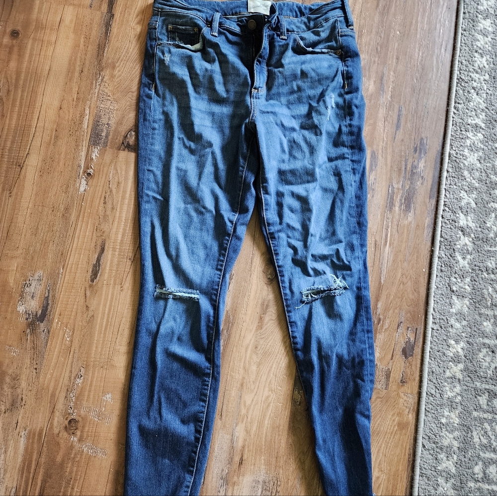 Women's Universal Thread sz 8 jeans